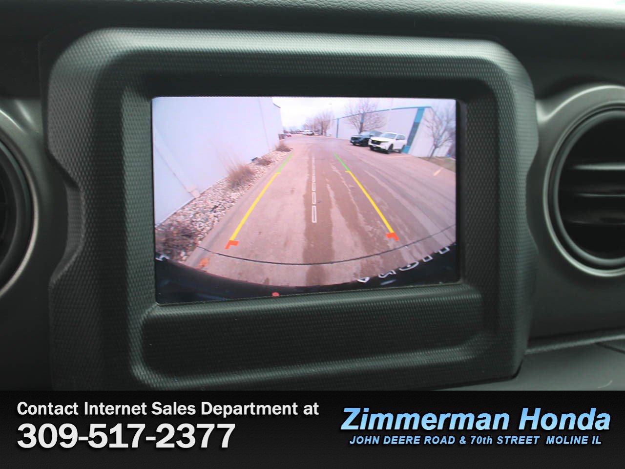 Used 2023 Jeep Wrangler Unlimited w/ Cold Weather Group image 23