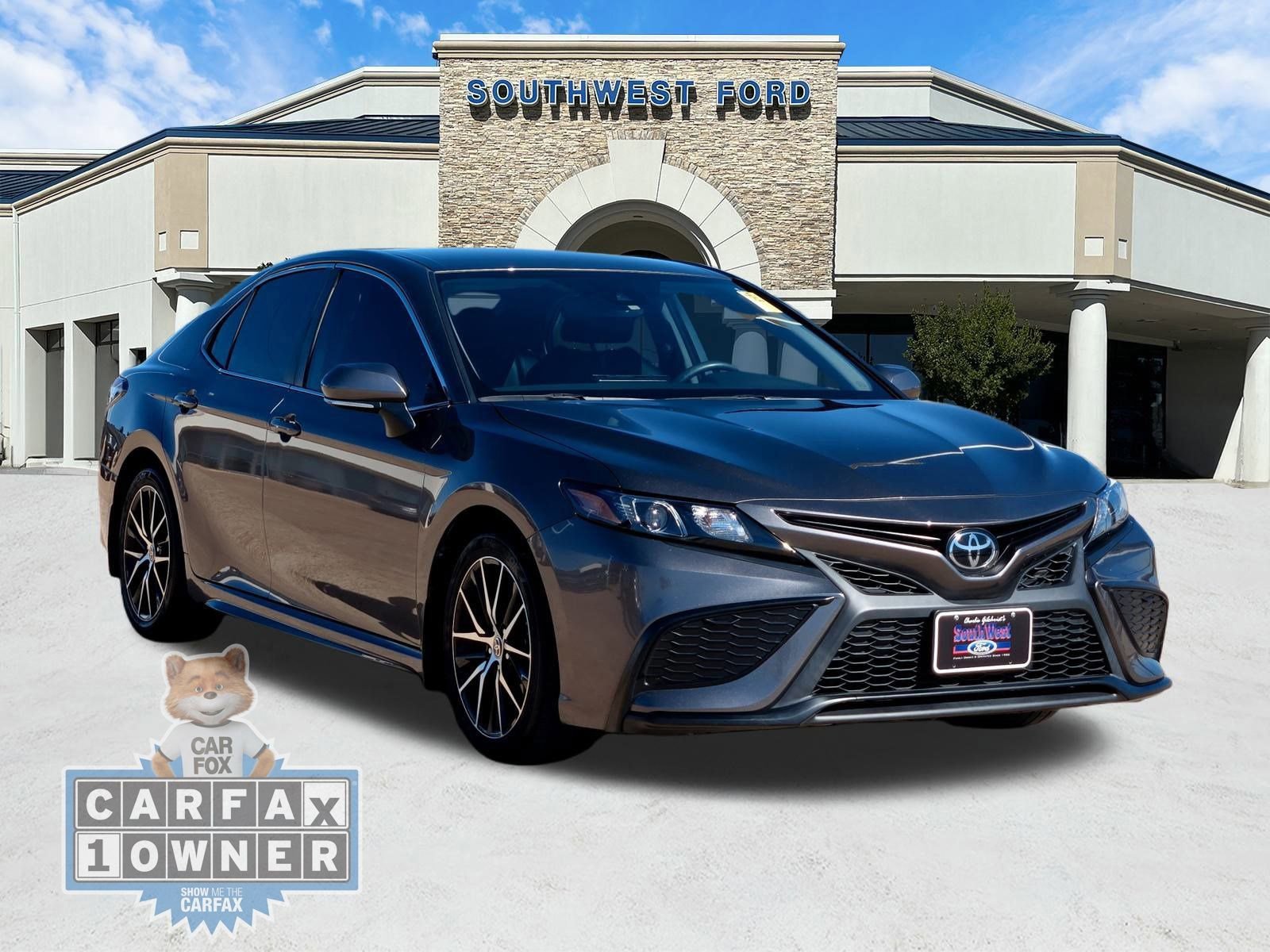 Used 2023 Toyota Camry SE