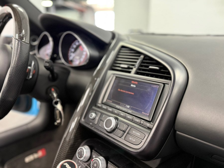 Used 2011 Audi R8 V10 image 67