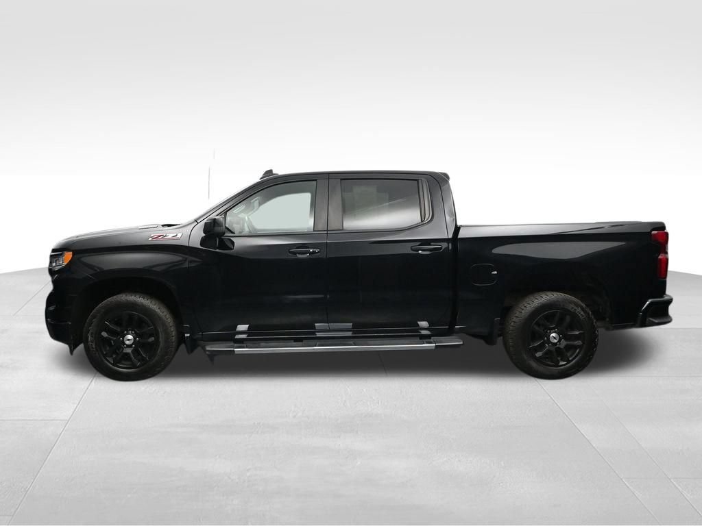 Used 2022 Chevrolet Silverado 1500 RST w/ Z71 Off-Road Package AWD/4WD image 2