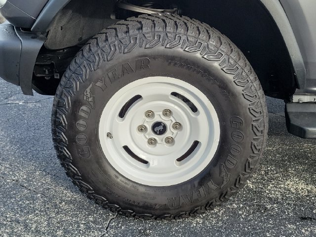 Used 2024 Ford Bronco Heritage Edition AWD/4WD image 9