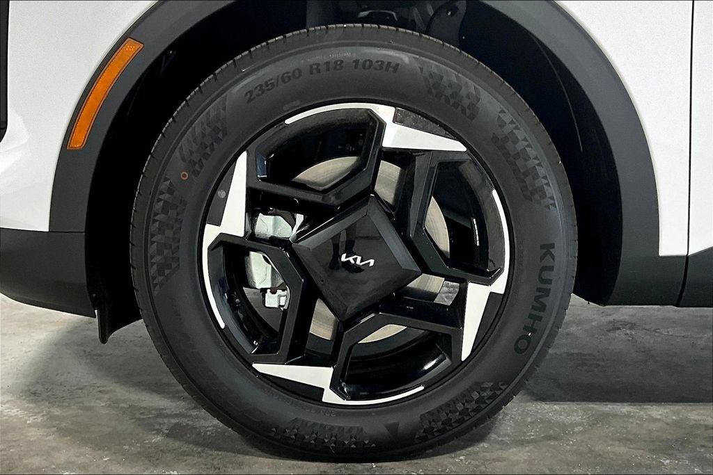 Used 2026 Kia Sportage EX FWD image 14