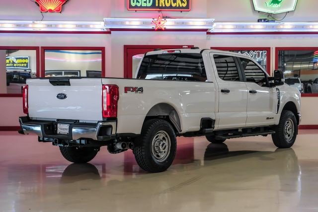 Used 2023 Ford F350 XL w/ FX4 Off-Road Package image 3