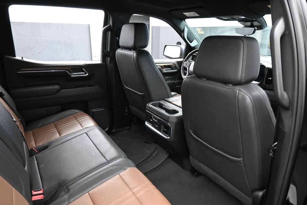 Used 2024 Chevrolet Silverado 1500 High Country w/ Technology Package RWD image 52