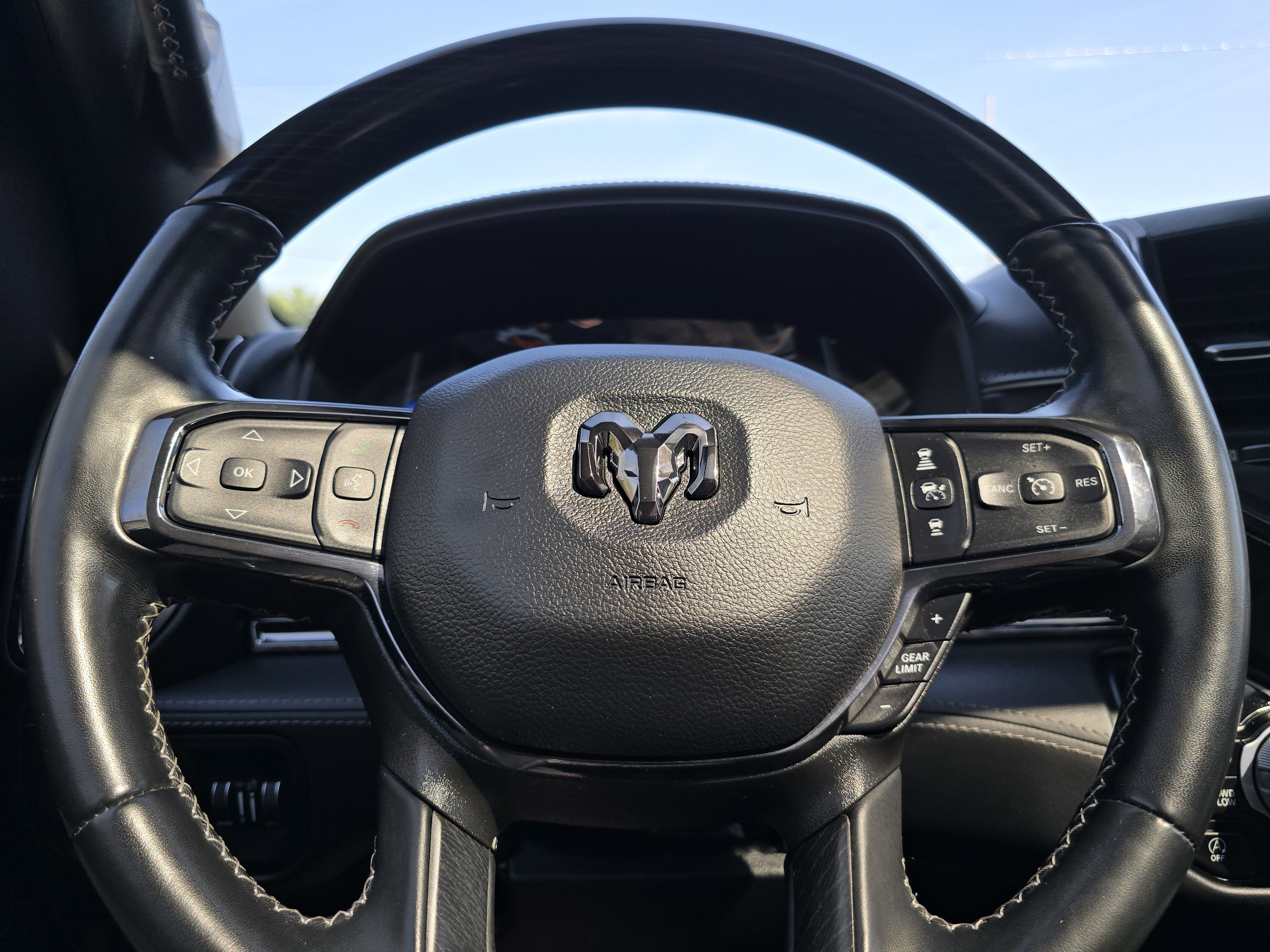 Used 2022 RAM 1500 Limited AWD/4WD image 24