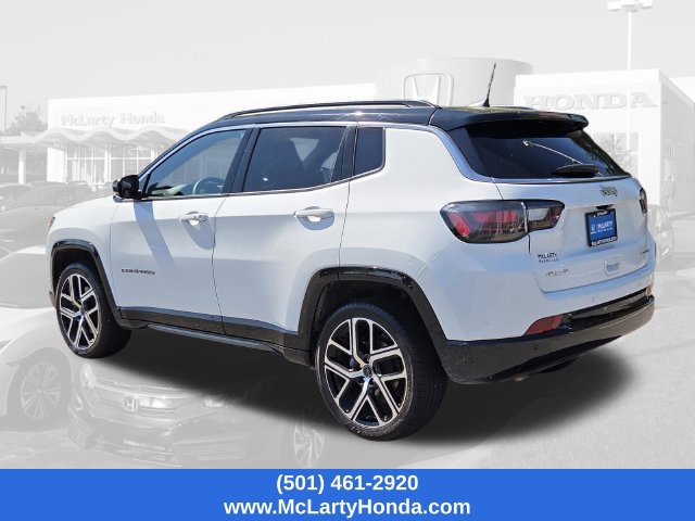 Used 2025 Jeep Compass Limited w/ Elite Group AWD/4WD image 3