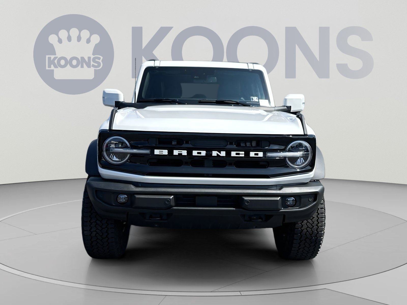 New 2025 Ford Bronco Outer Banks w/ Sasquatch Package AWD/4WD image 4