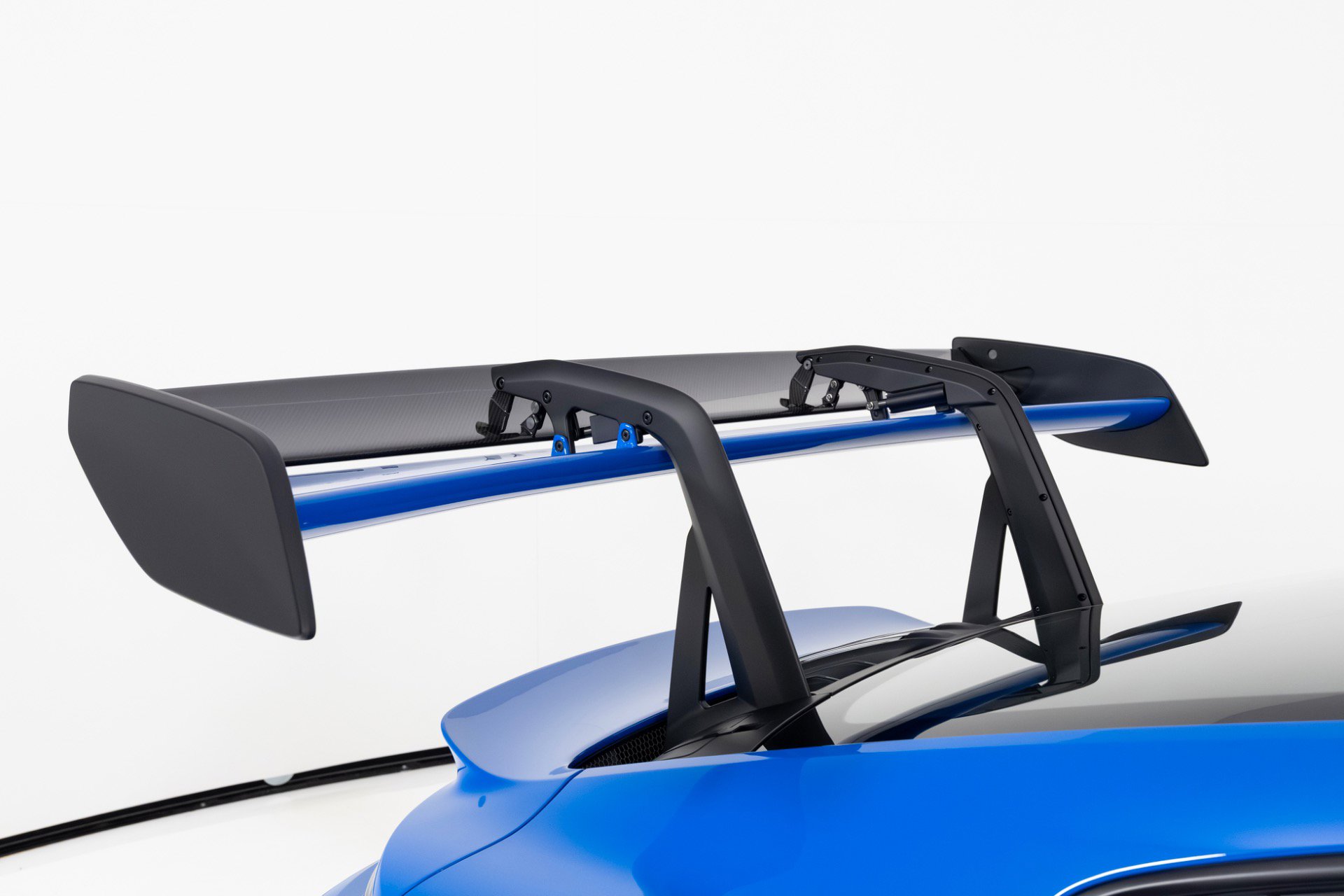 Used 2025 Porsche 911 GT3 RS image 68