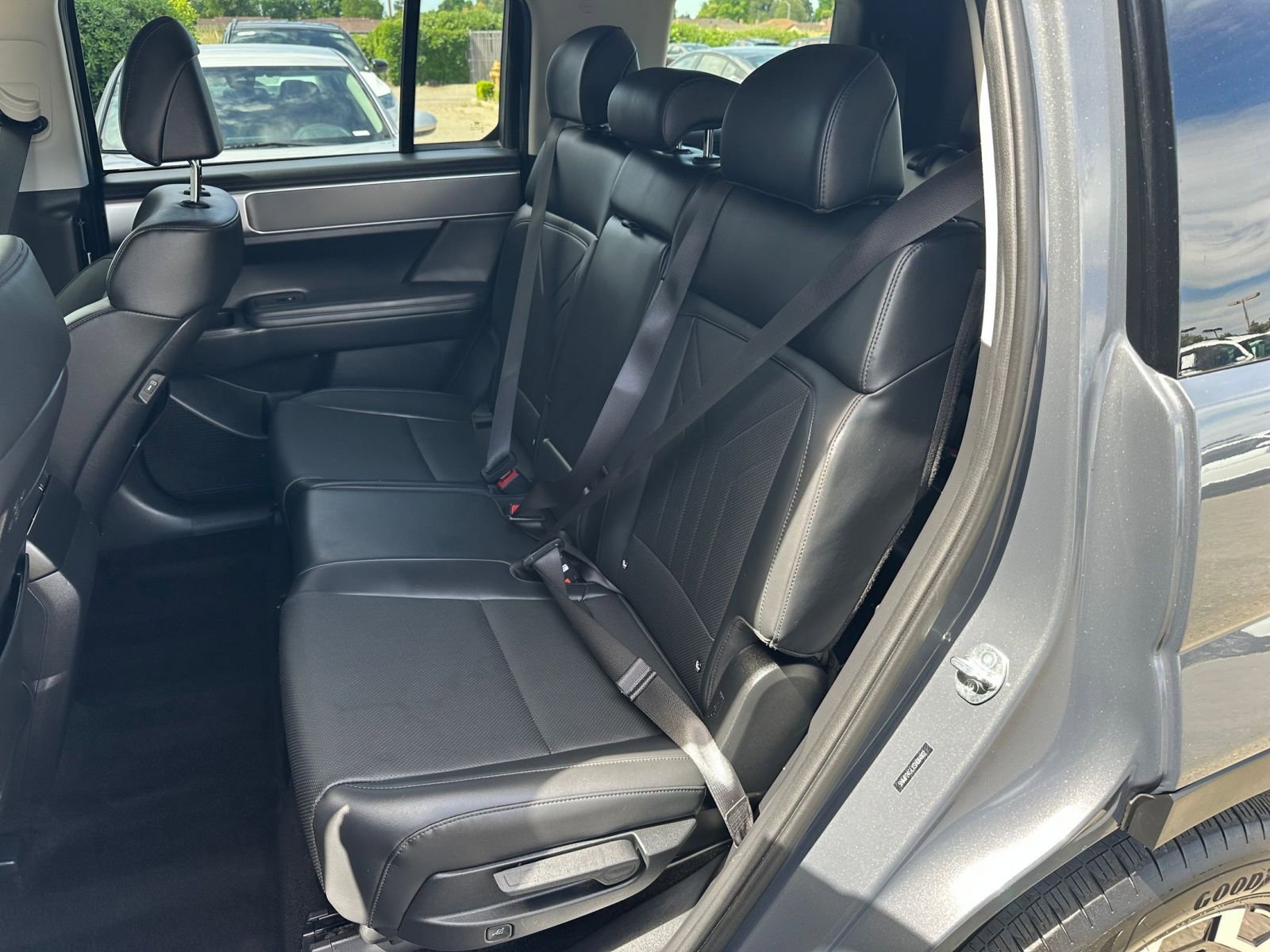 Used 2025 Hyundai Santa Fe SEL image 39