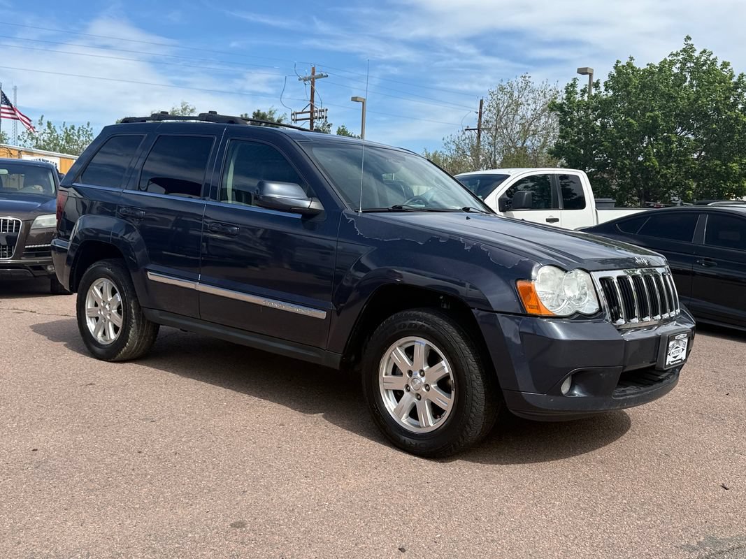 Used 2009 Jeep Grand Cherokee Limited w/ Trailer Tow Group IV AWD/4WD image 2