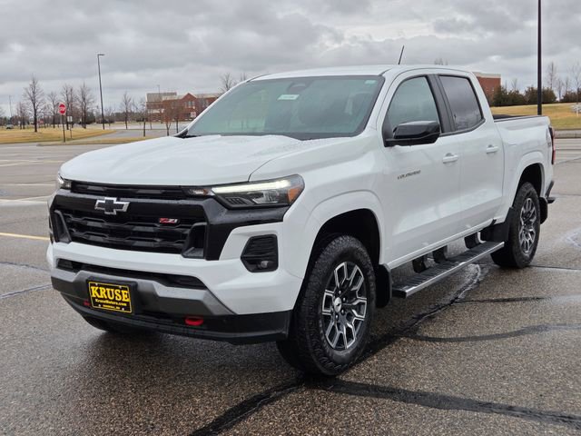 Used 2024 Chevrolet Colorado Z71 w/ Z71 Convenience Package 2 image 9