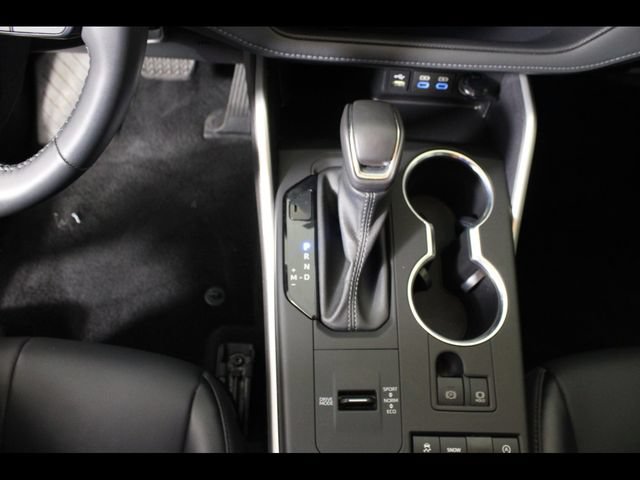 Used 2022 Toyota Highlander XSE FWD image 24