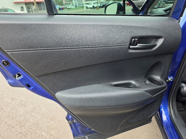 Used 2022 Toyota Corolla Cross LE AWD/4WD image 23