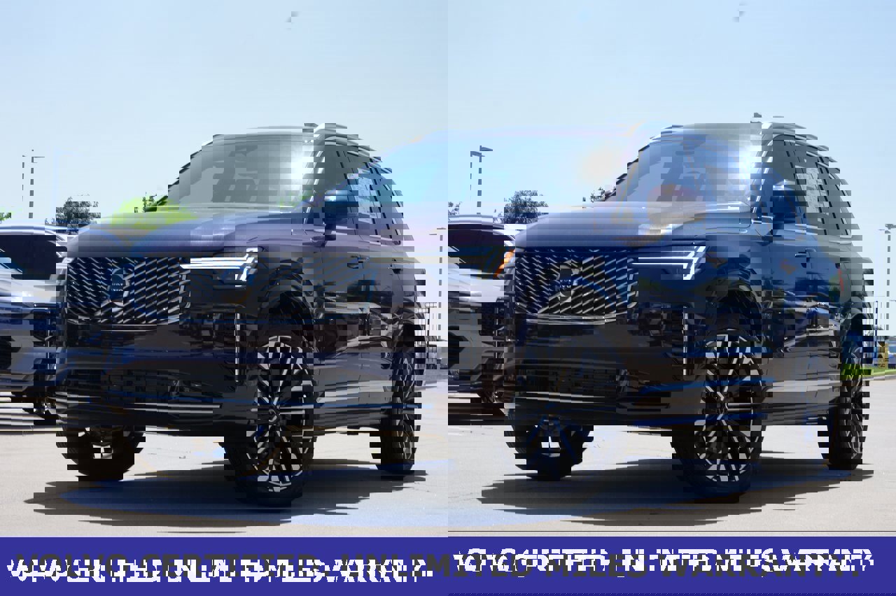 New 2025 Volvo XC90 B6 Core w/ Climate Package