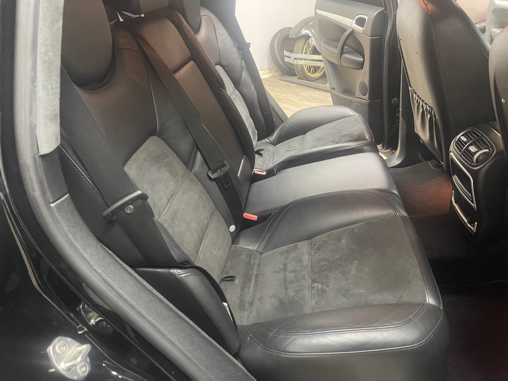 Used 2010 Porsche Cayenne GTS AWD/4WD image 21