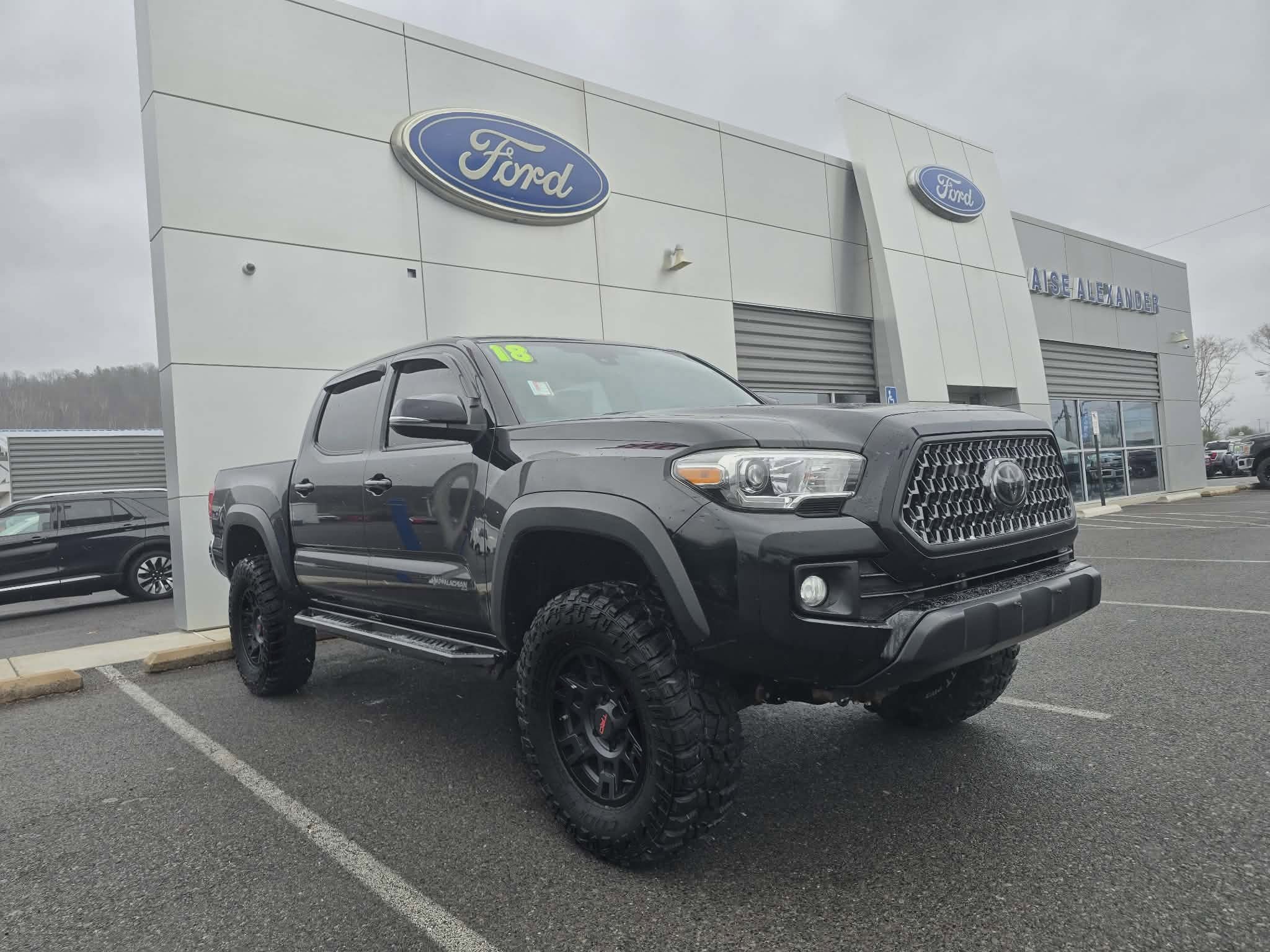 Used 2018 Toyota Tacoma TRD Off-Road video 1