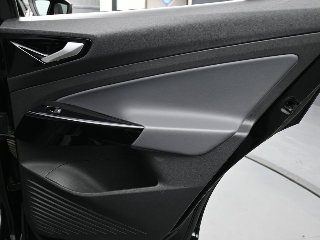 Used 2021 Volkswagen ID.4 Pro S image 23