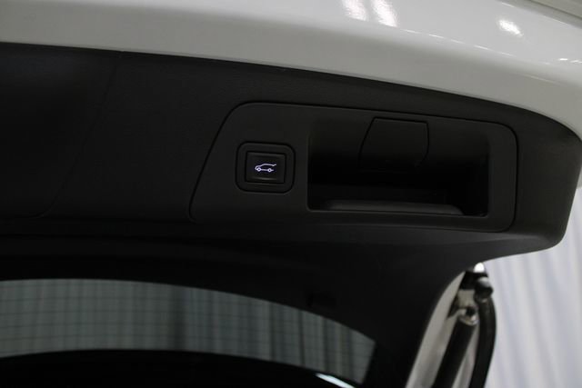 Used 2023 Buick Envision Essence w/ Sport Touring Package image 34