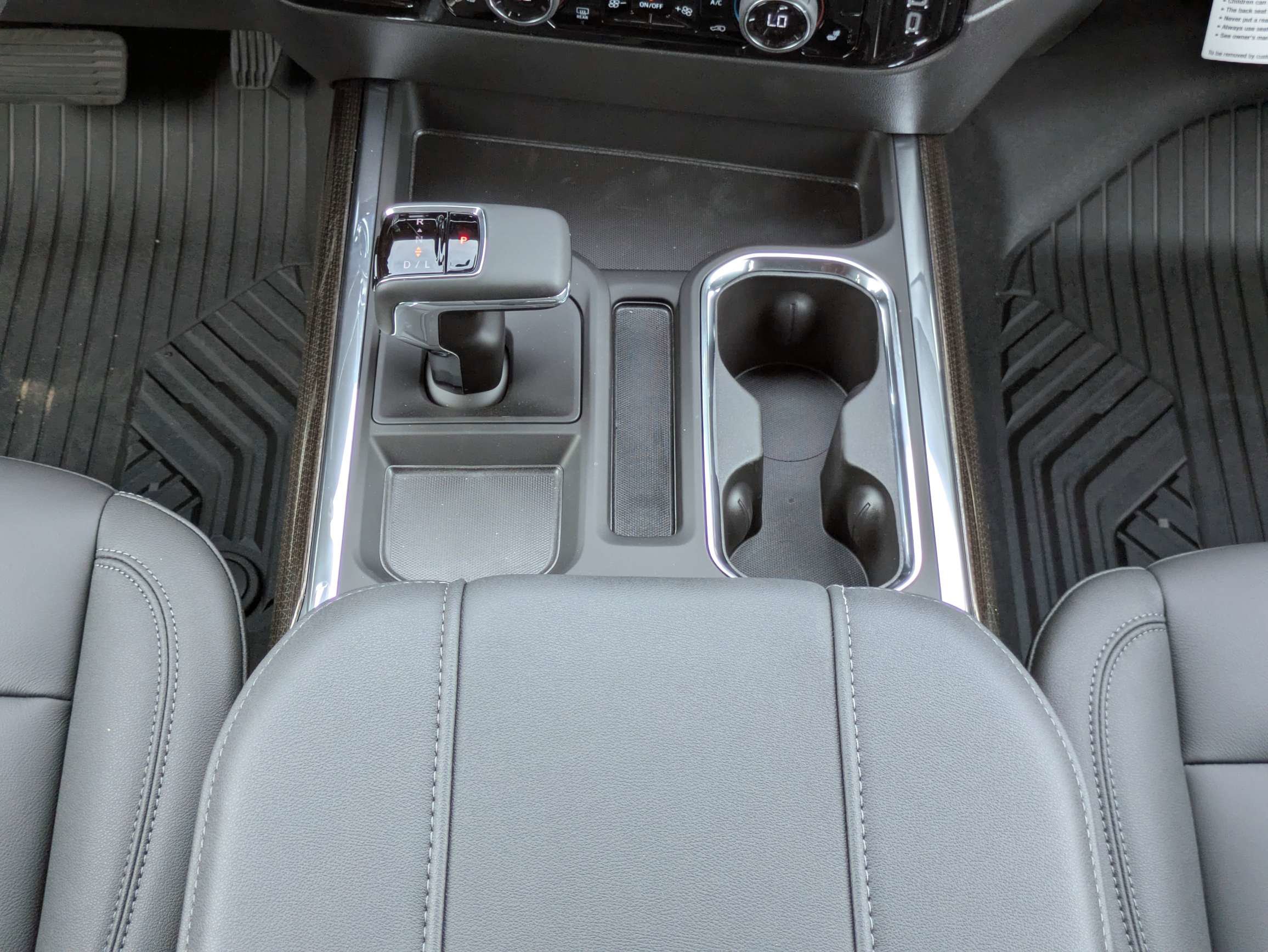 Used 2024 Chevrolet Silverado 1500 LT Trail Boss AWD/4WD image 6