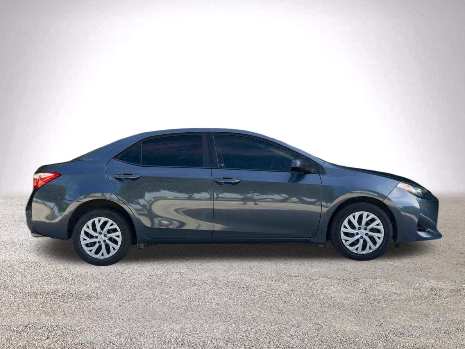 Used 2019 Toyota Corolla SE FWD image 10
