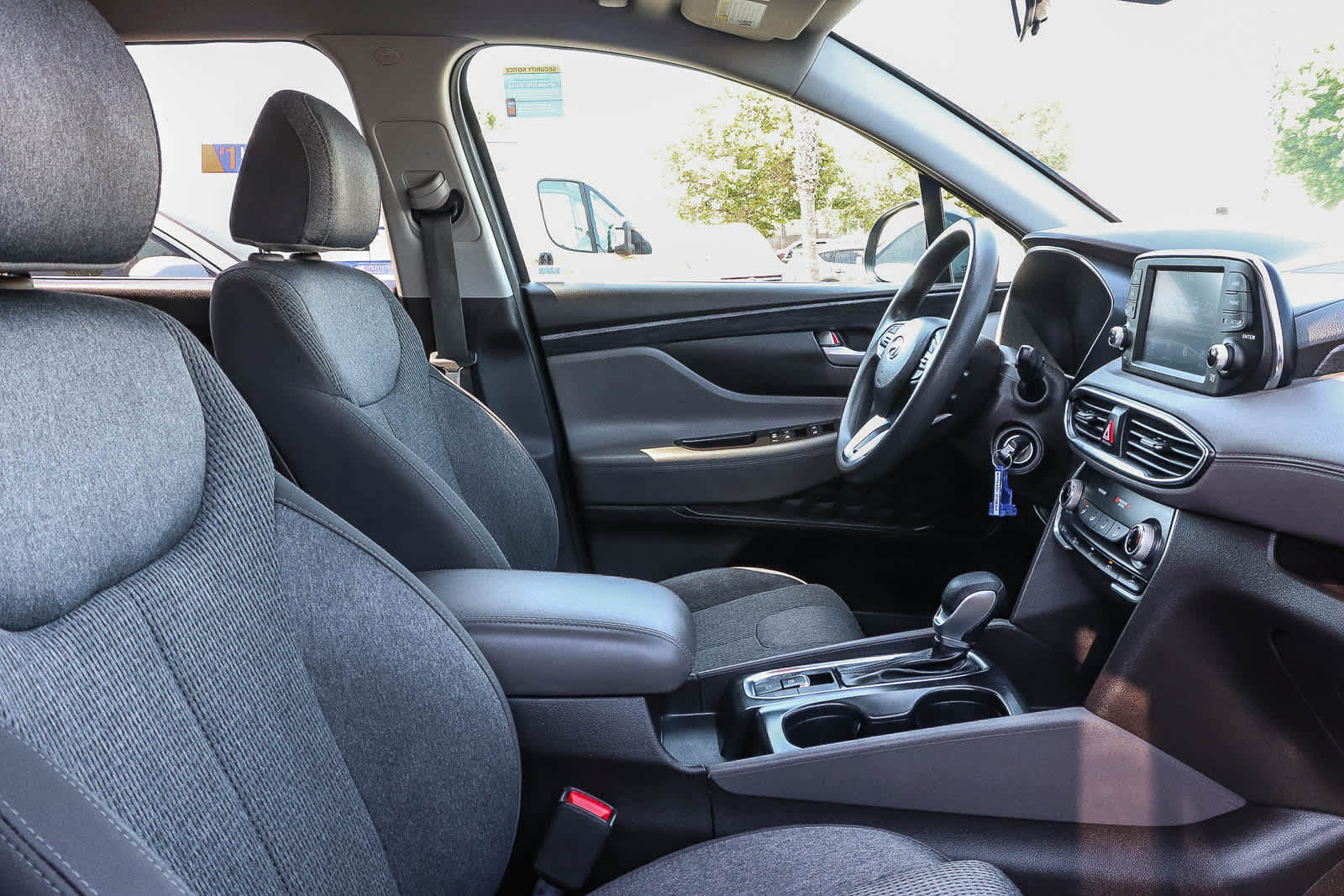 Used 2019 Hyundai Santa Fe SE AWD/4WD image 25
