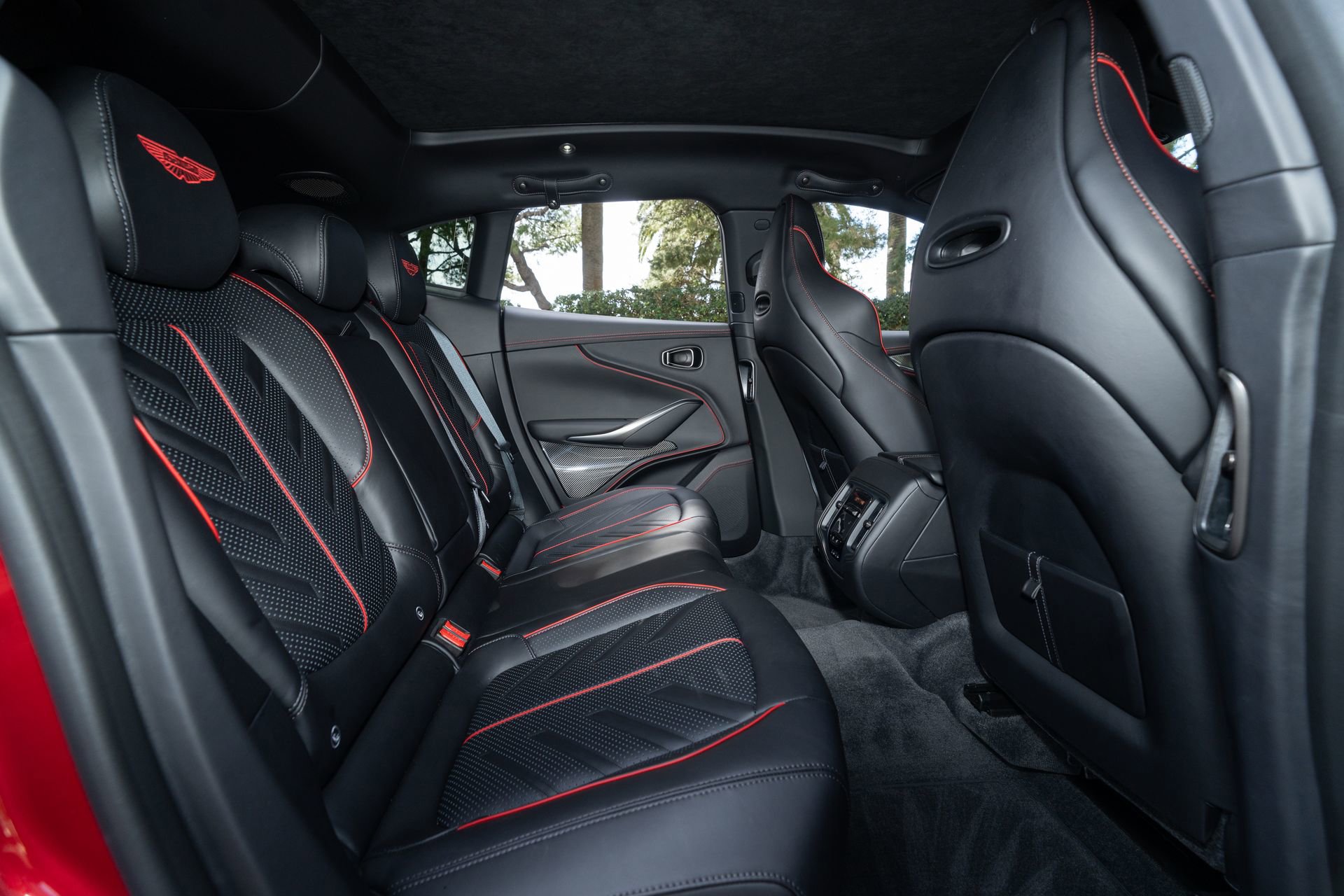 Used 2026 Aston Martin DBX S image 17