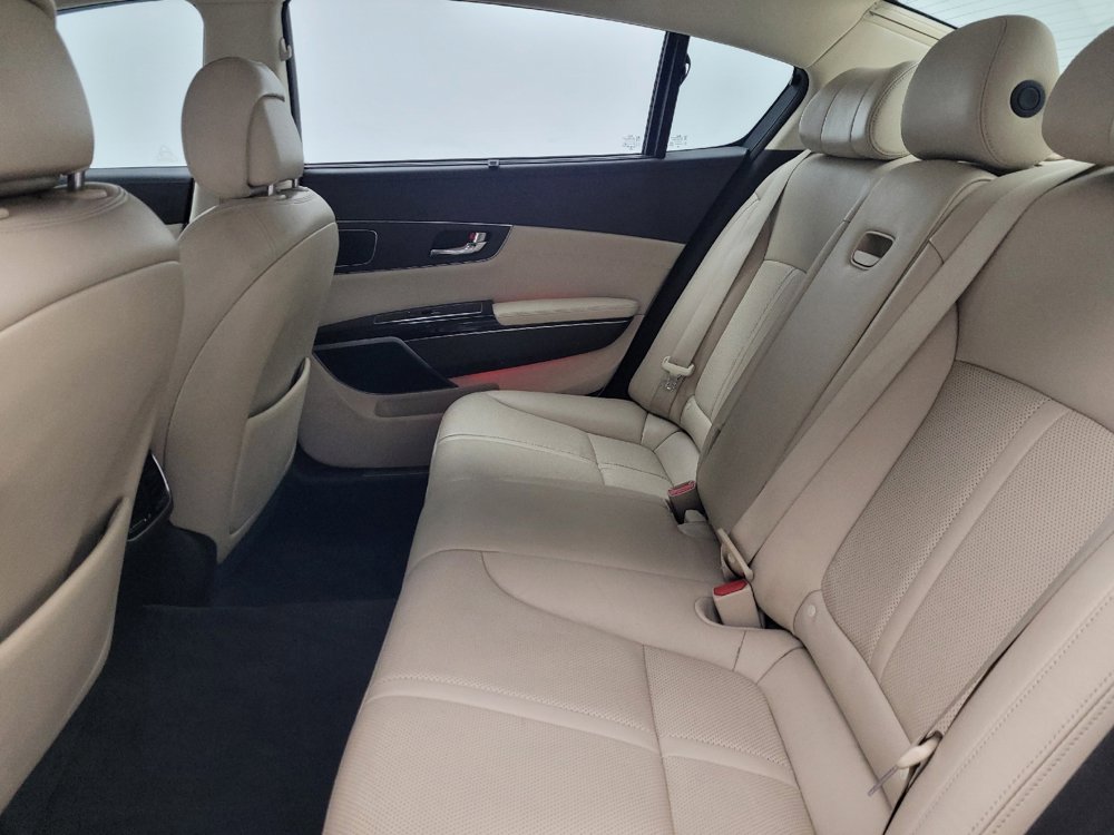 Used 2015 Kia K900 Premium w/ Interior Highline Package image 18