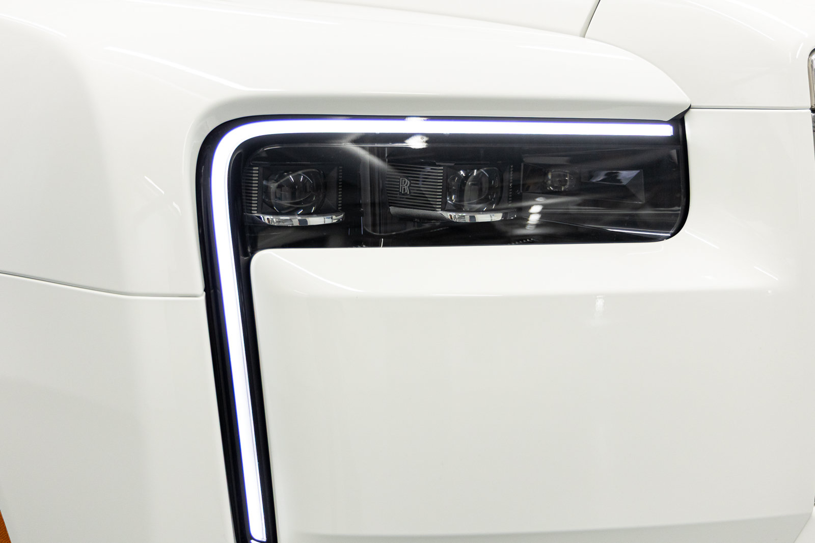 New 2026 Rolls-Royce Cullinan AWD/4WD image 15