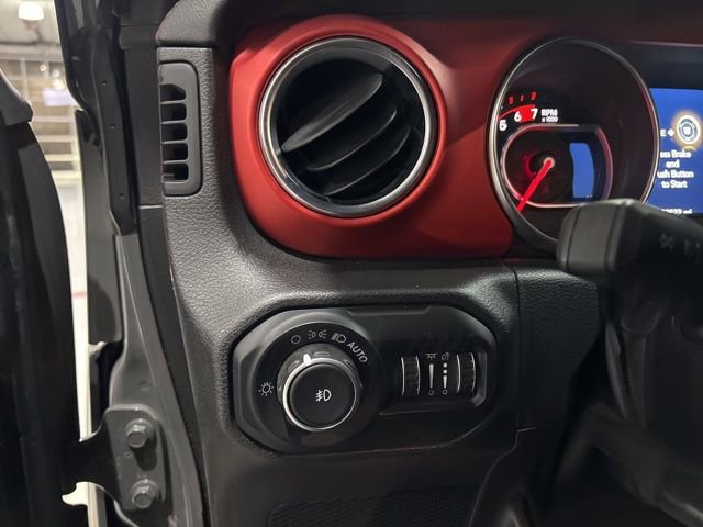 Used 2021 Jeep Wrangler Unlimited Rubicon AWD/4WD image 15