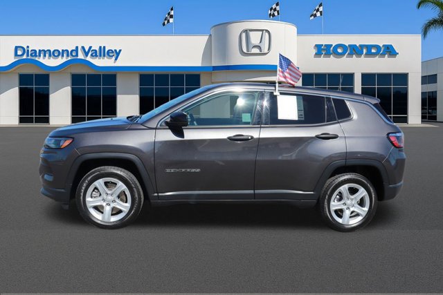 Used 2023 Jeep Compass Sport image 7
