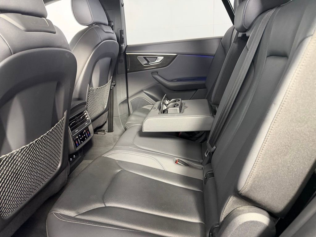 Used 2023 Audi Q8 Premium Plus w/ Premium Plus Package AWD/4WD image 28