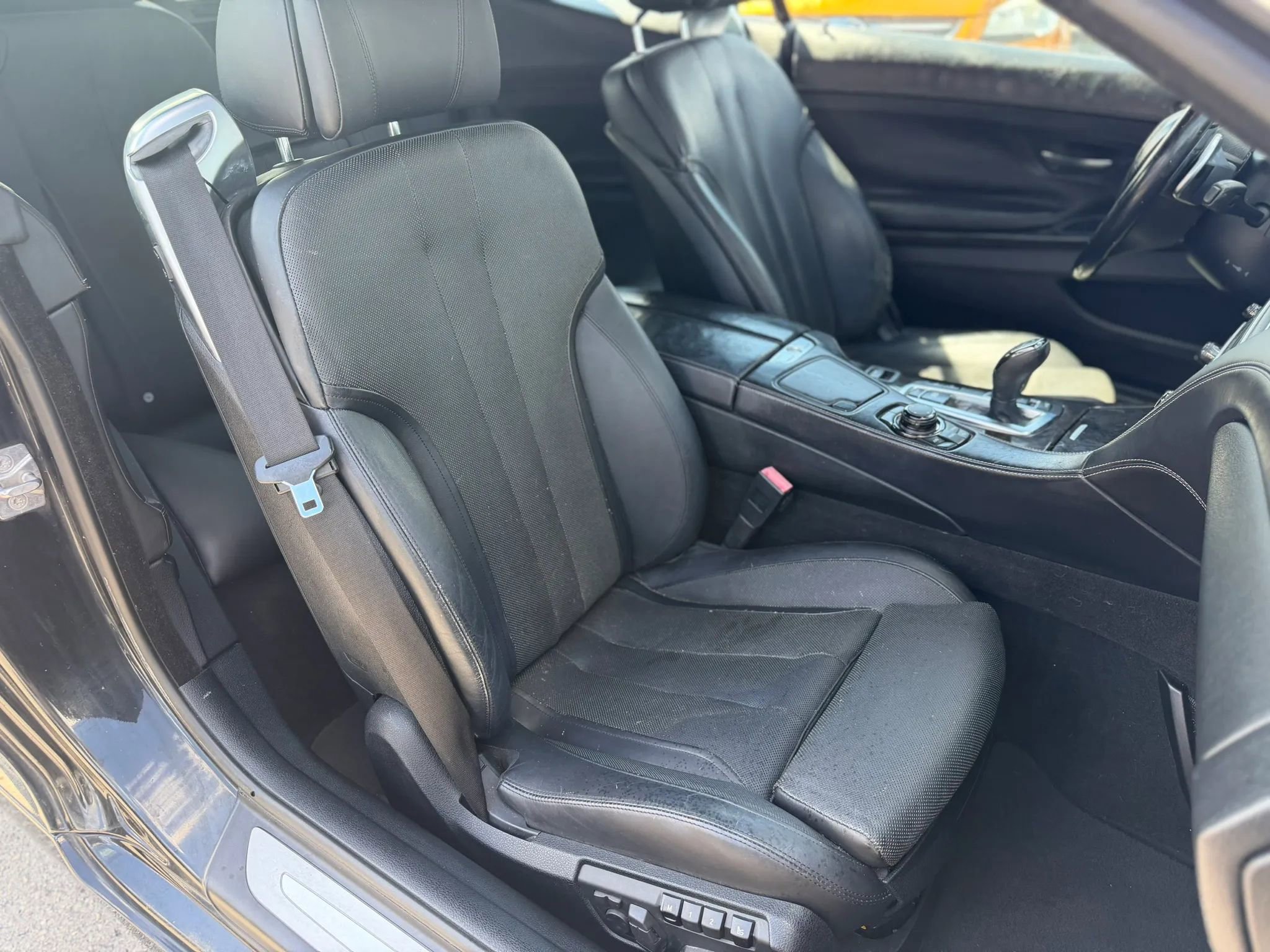 Used 2012 BMW 650i Convertible RWD image 14