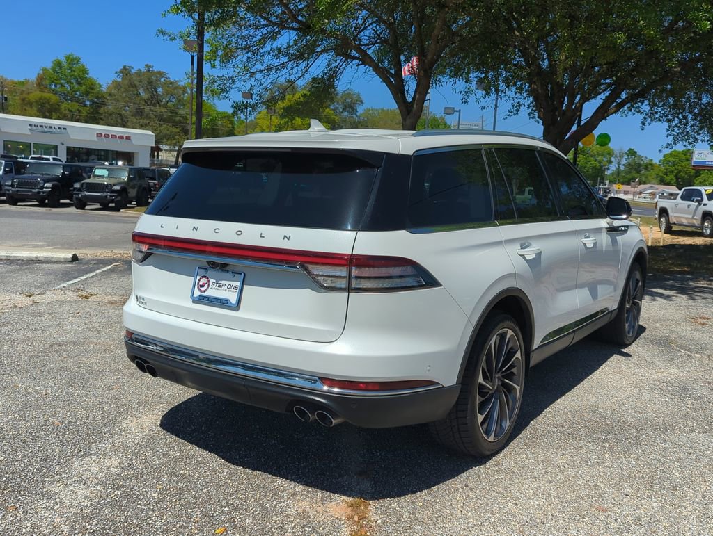 Used 2020 Lincoln Aviator Reserve w/ Equipment Group 202A image 7