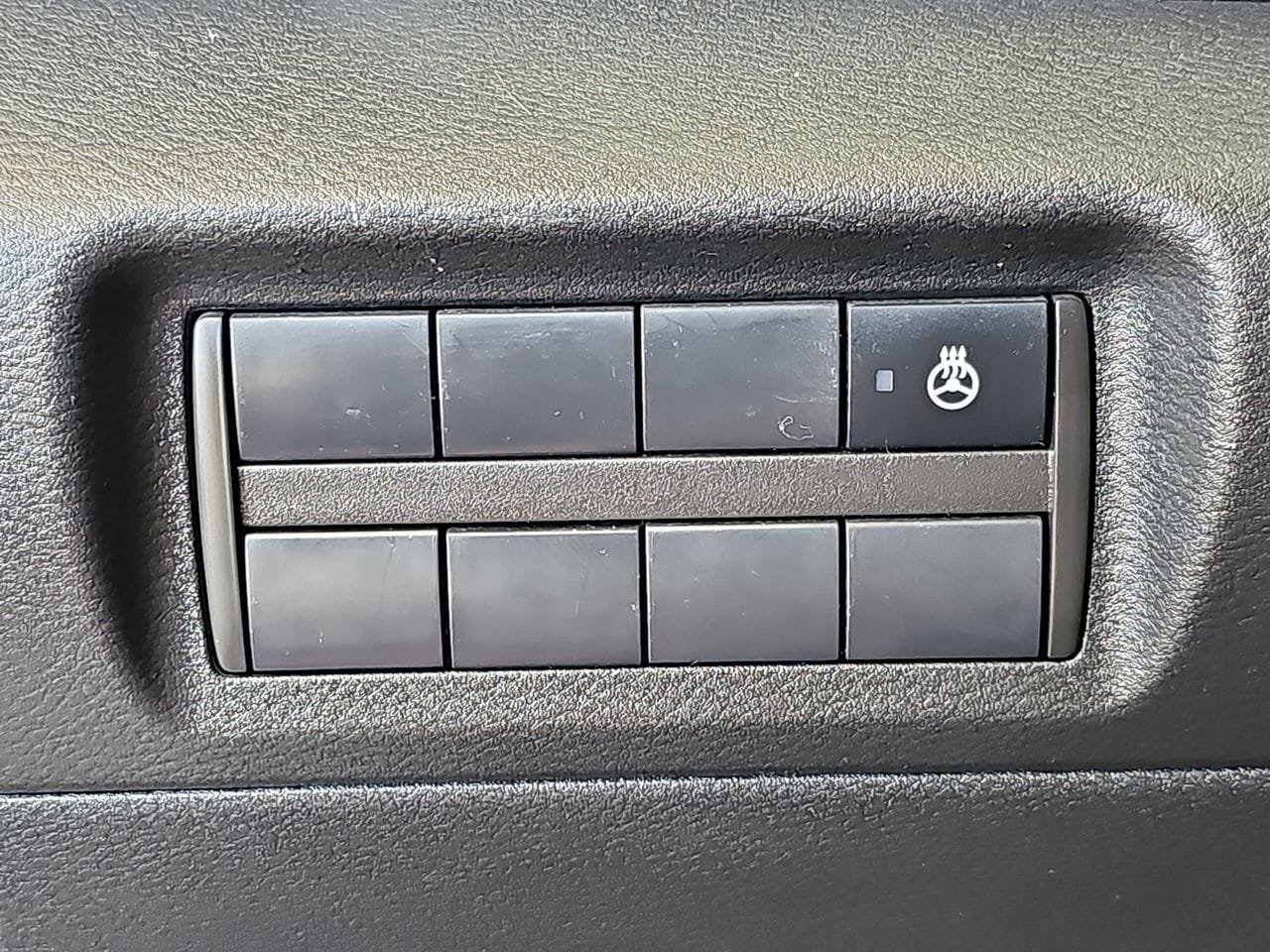 Used 2021 Nissan Kicks SR w/ SR Premium Package FWD image 30