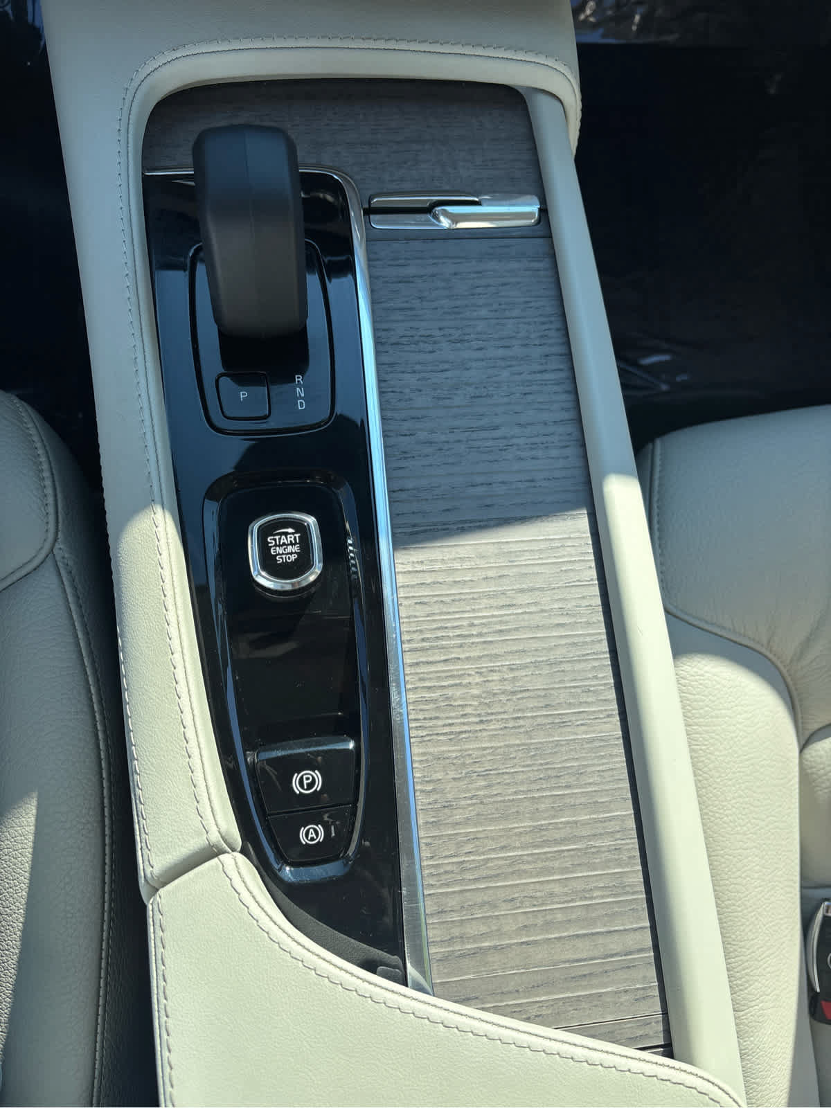 Used 2023 Volvo XC90 B6 Plus w/ Protection Package Premier AWD/4WD image 30