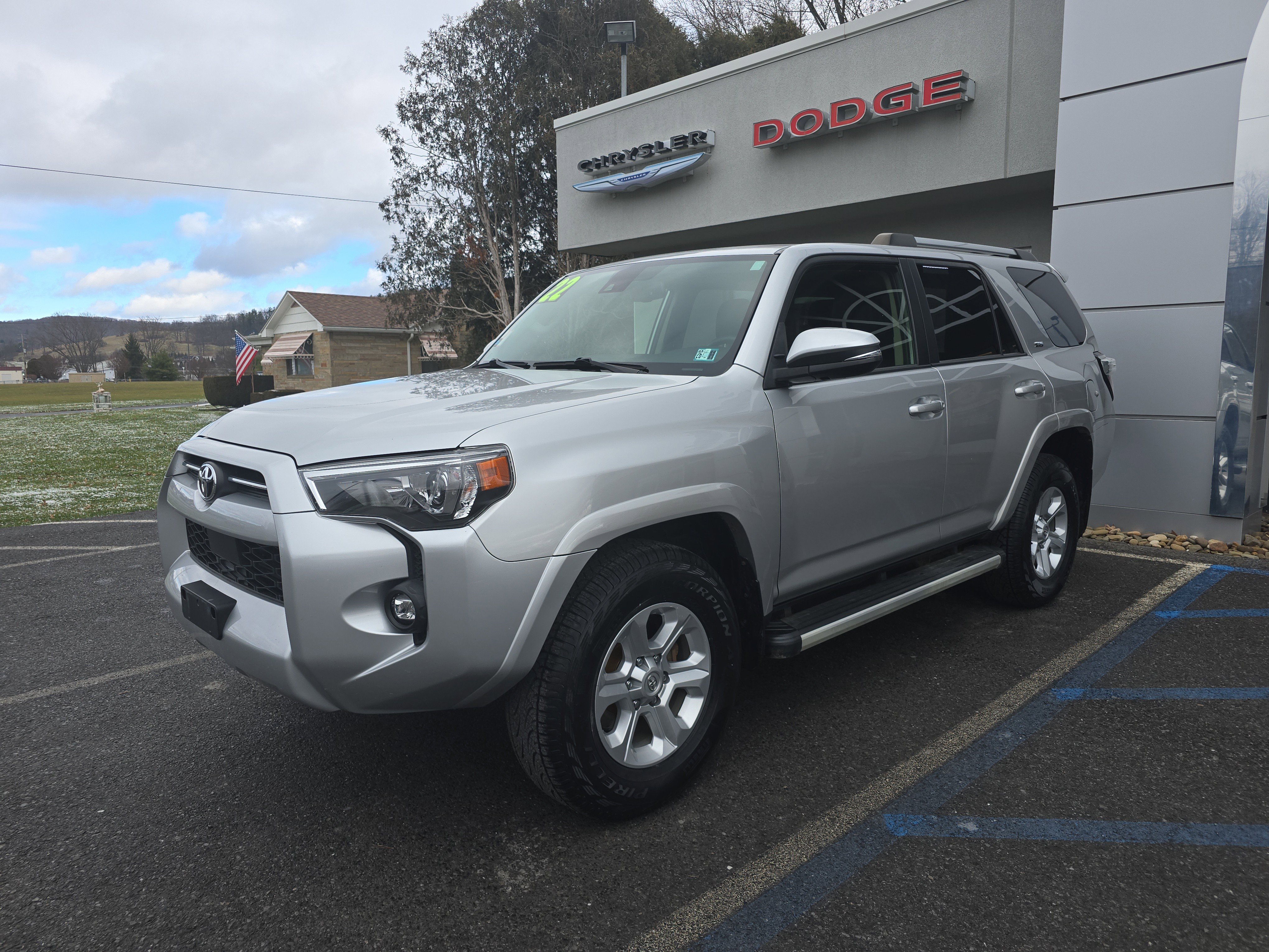 Used 2022 Toyota 4Runner SR5 Premium w/ Moonroof Package image 8