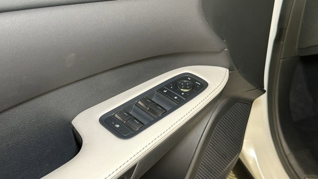 Used 2023 Lexus RX 350 Premium w/ Cold Area Package AWD/4WD image 19