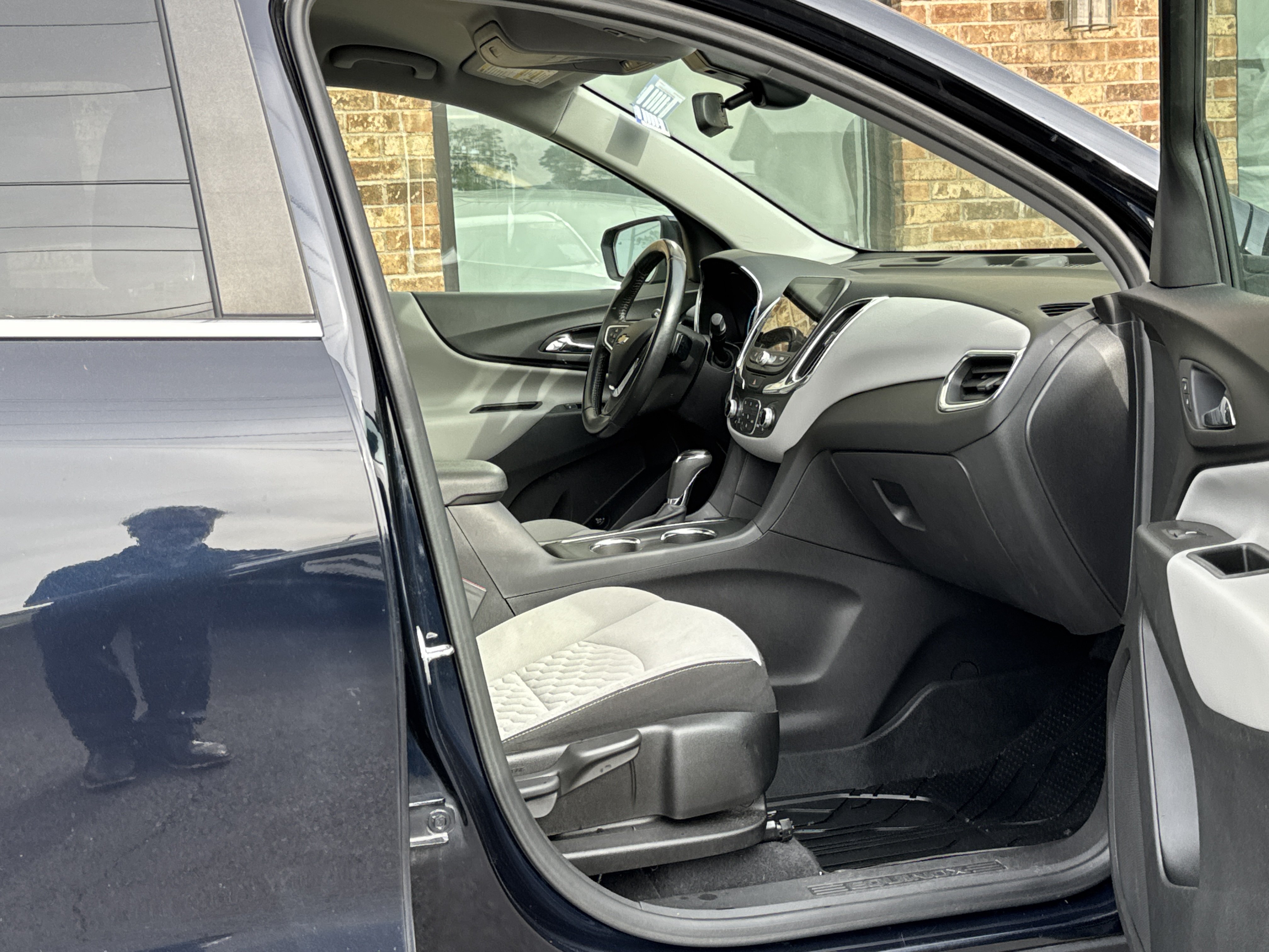 Used 2021 Chevrolet Equinox LT AWD/4WD image 13