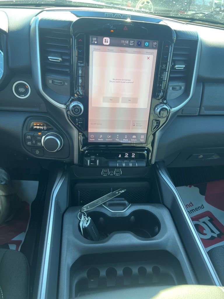 New 2026 RAM 1500 4x4 Crew Cab image 13