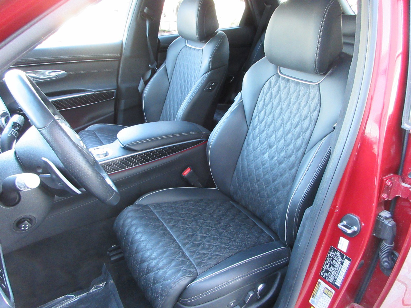 Used 2023 Genesis GV70 3.5T Sport w/ Sport Prestige Package image 34