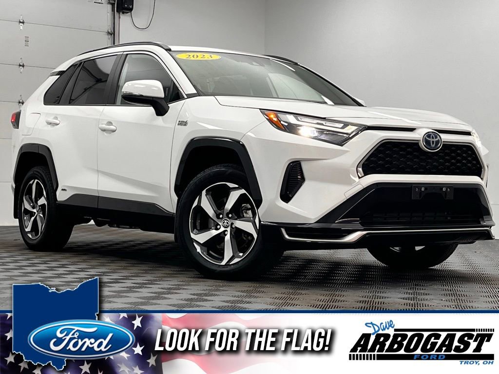 Used 2023 Toyota RAV4 SE w/ Weather & Moonroof Package