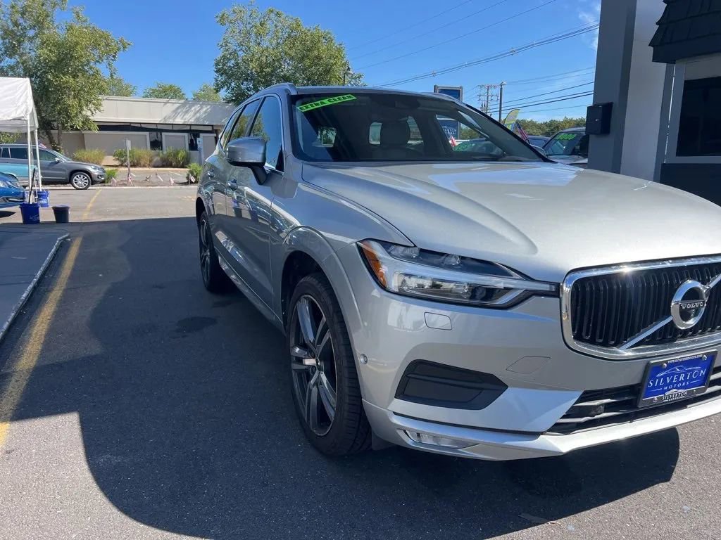 Used 2018 Volvo XC60 T5 Momentum w/ Advanced Package image 16