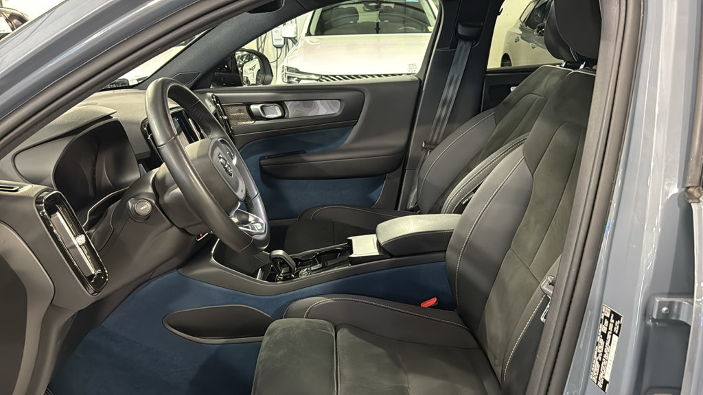 Certified 2023 Volvo C40 P8 Recharge Ultimate AWD/4WD image 10