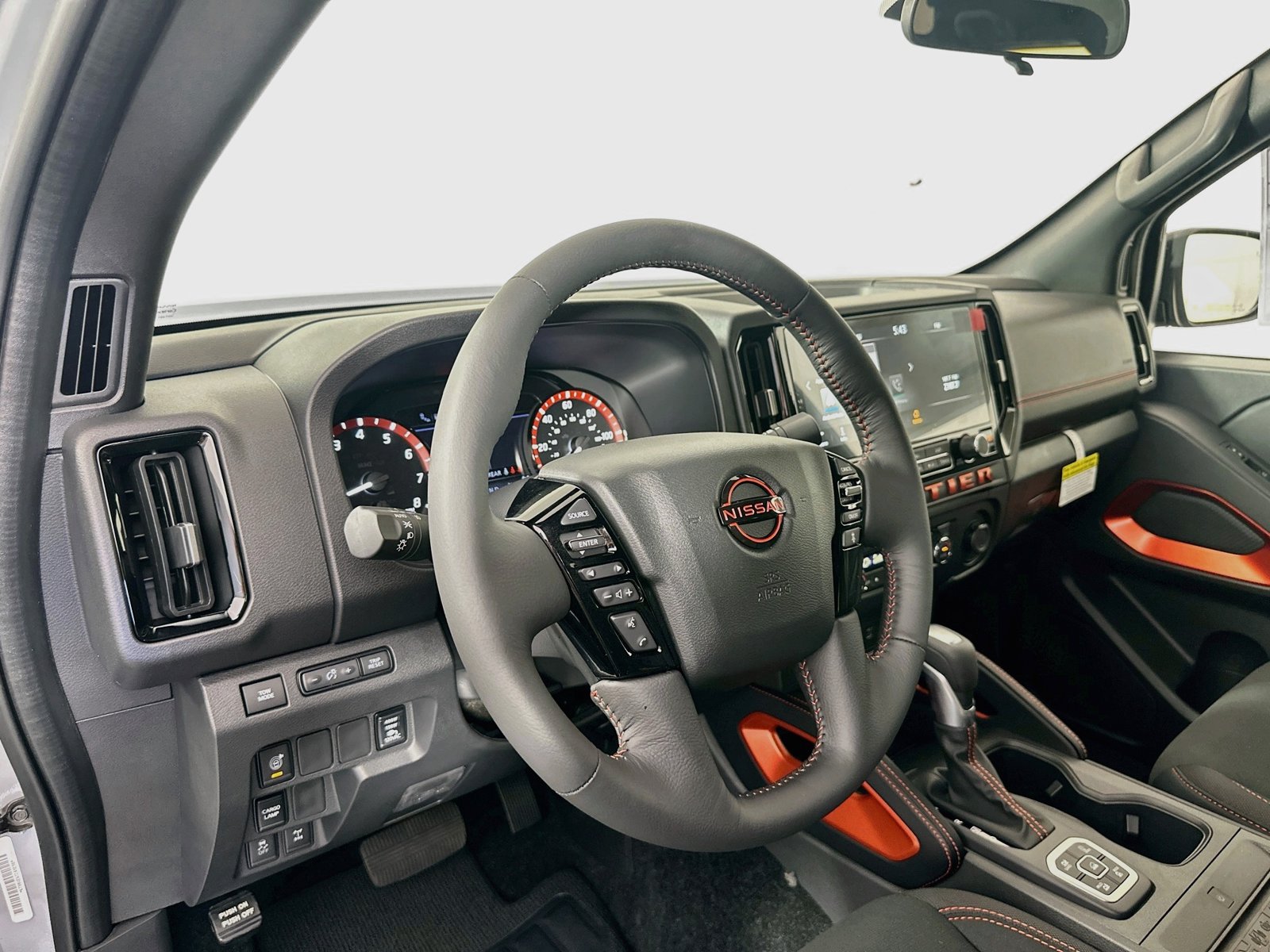 New 2027 Nissan Frontier PRO-4X w/ Pro Convenience Package AWD/4WD image 9