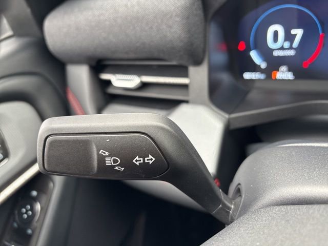 Used 2025 Ford Explorer ST-Line image 23