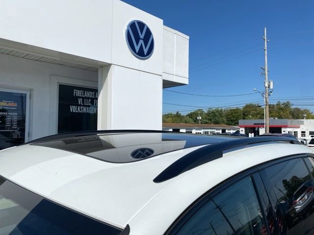 New 2025 Volkswagen Tiguan SE R-Line image 14