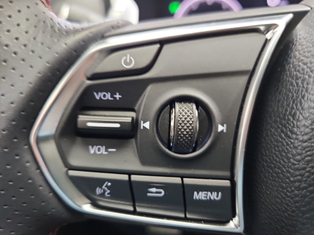 Used 2025 Acura MDX A-Spec AWD/4WD image 15