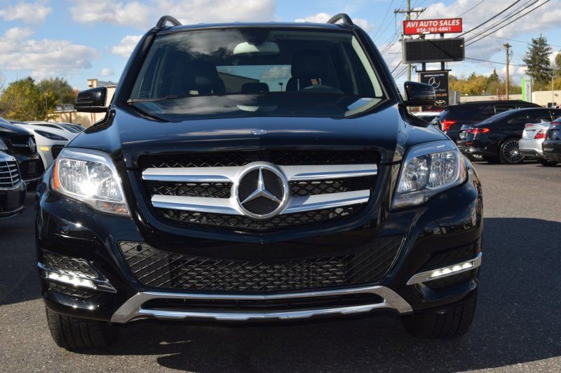 Used 2015 Mercedes-Benz GLK 250 BlueTEC 4MATIC image 3