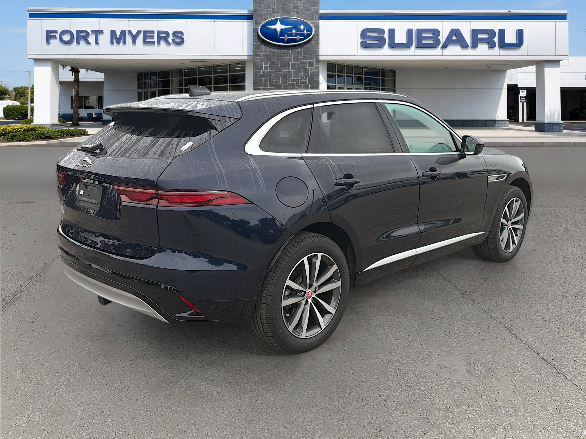 Used 2022 Jaguar F-PACE S image 3