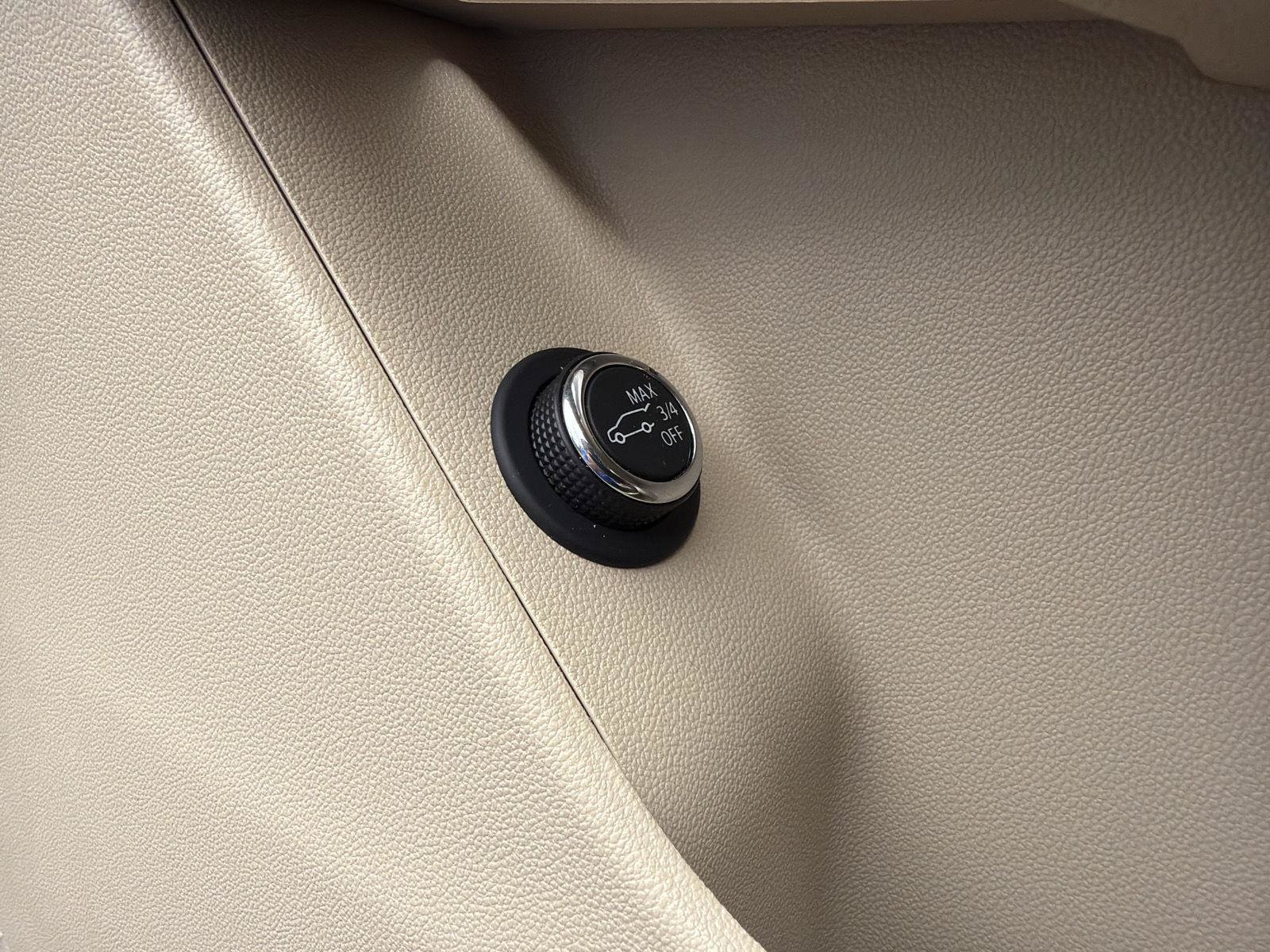 Used 2019 Cadillac XT5 FWD image 13
